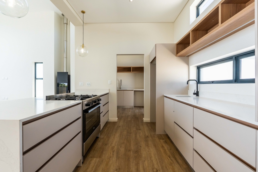 To Let 3 Bedroom Property for Rent in Mossel Bay Central Western Cape